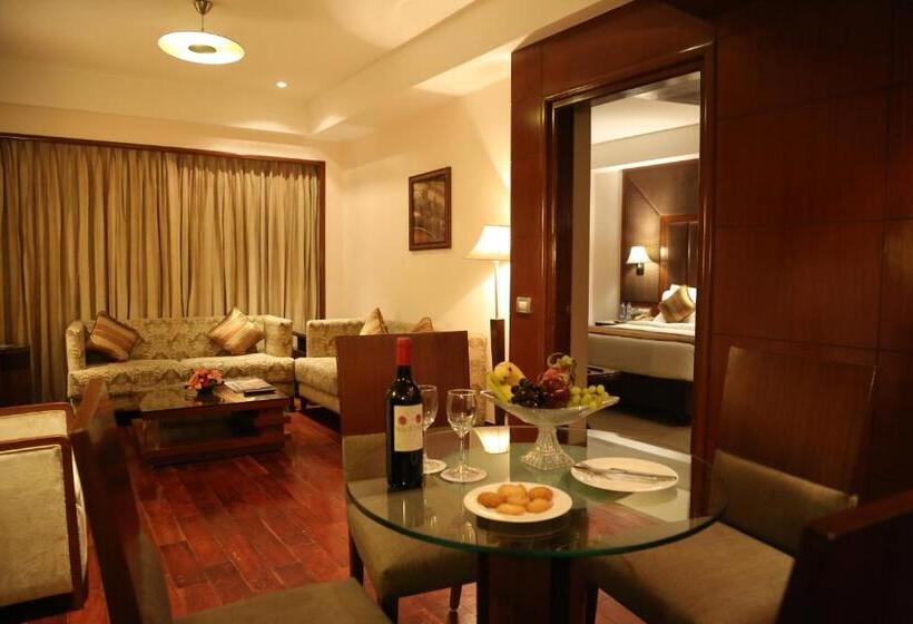 جناح, The Acura Bmk