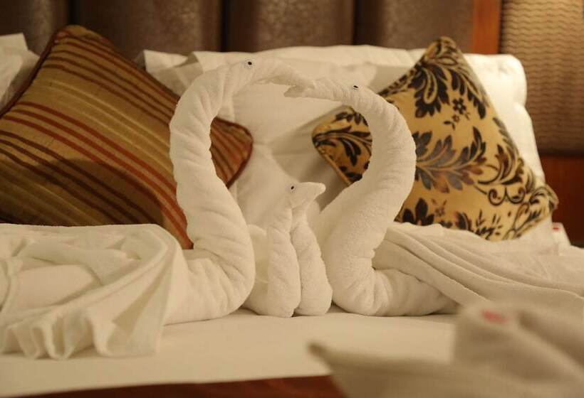 غرفة ديلوكس, The Acura Bmk