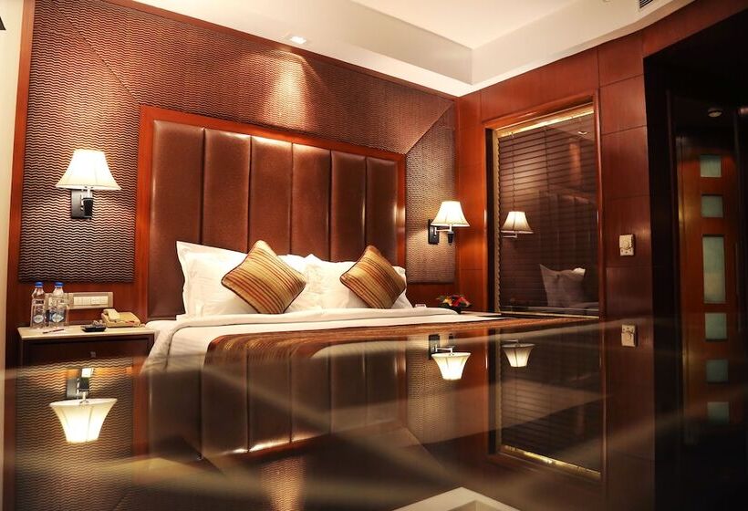 جناح, The Acura Bmk