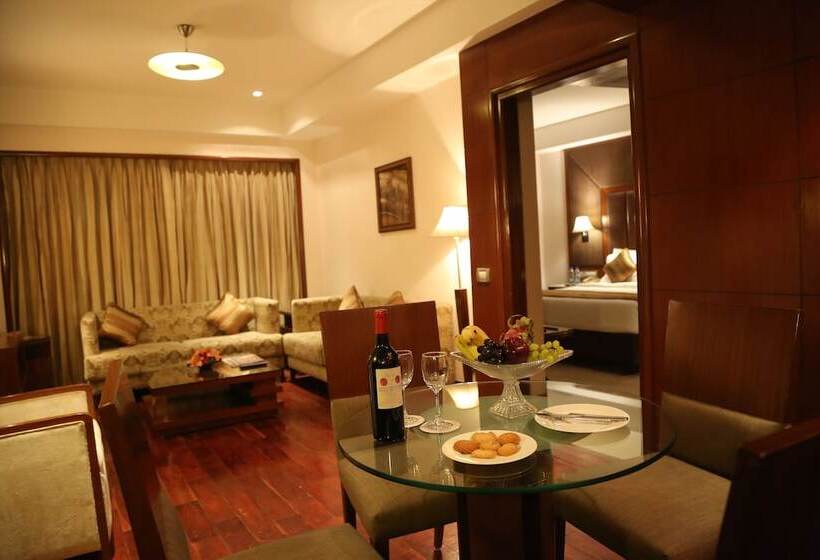 جناح, The Acura Bmk