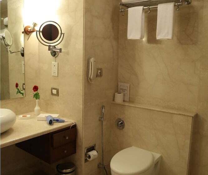 جناح, The Acura Bmk