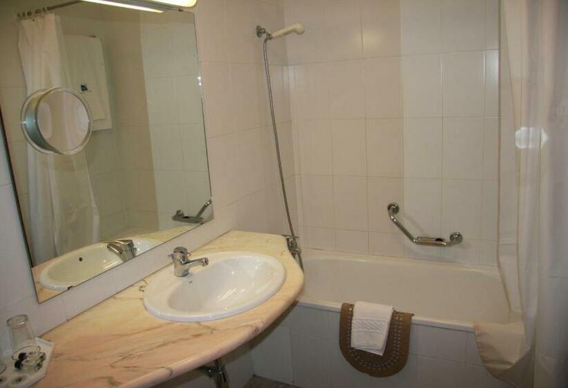 غرفة قياسية, Turismo Miranda