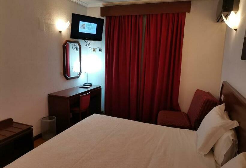 غرفة قياسية, Turismo Miranda