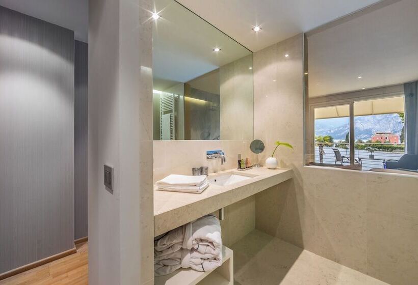 스탠다드 룸 호수 전망, Val Di Sogno Adults Only