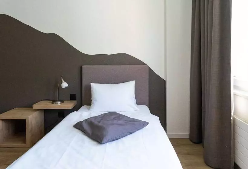 スタンダードシングルルーム, Tailormade Hotel Stans Süd