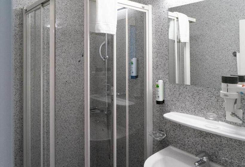 标准间, Tailormade Hotel Stans Süd