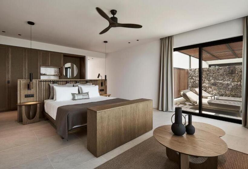 オーシャンビュースイート, The Olivar Suites