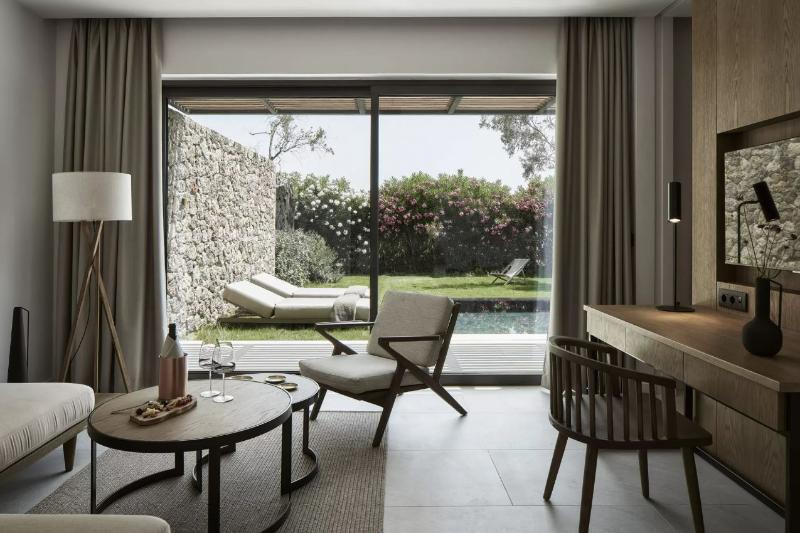 オーシャンビュースイート, The Olivar Suites