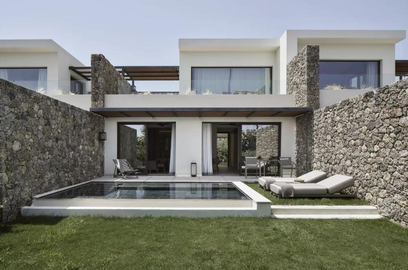 オーシャンビュースイート, The Olivar Suites