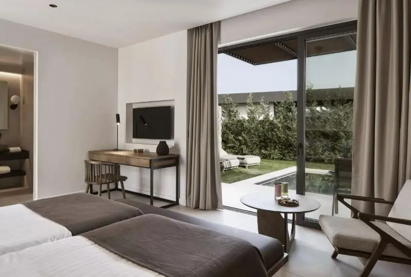 プール付きジュニアスイート, The Olivar Suites