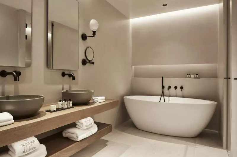 オーシャンビュースイート, The Olivar Suites