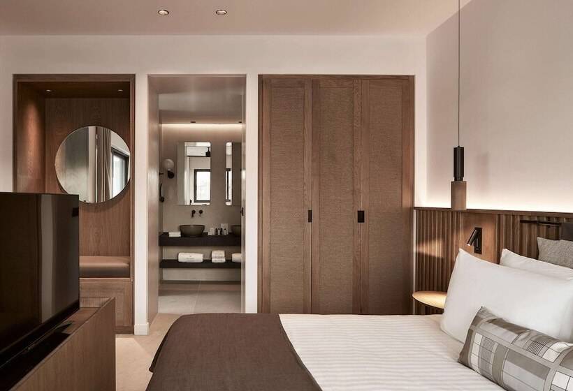 庭の見えるジュニアスイート, The Olivar Suites