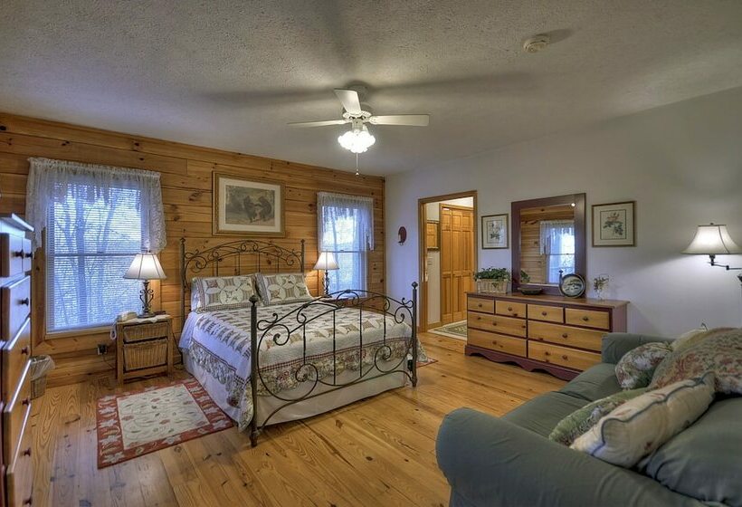 كابينة, Dancing Bears Mtn View Near Blue Ridge