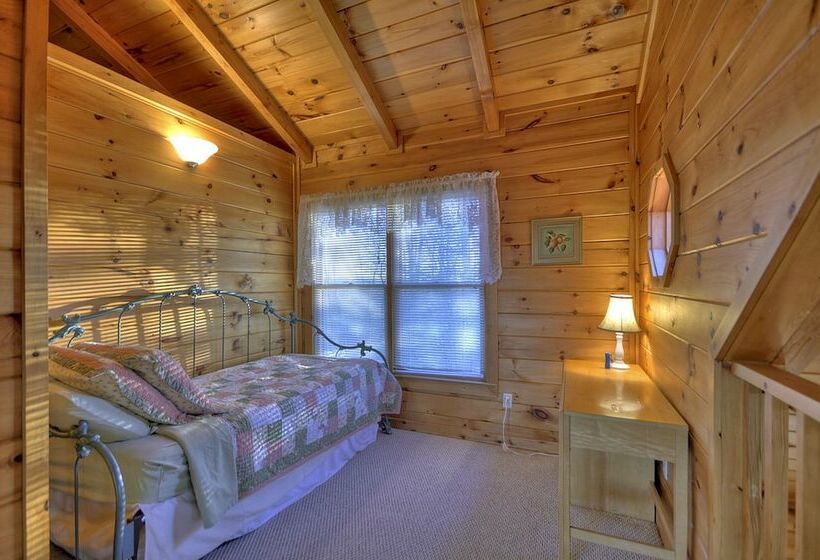 كابينة, Dancing Bears Mtn View Near Blue Ridge