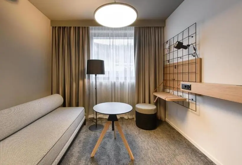 Familienzimmer, Moxy Sion
