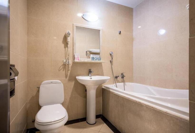 اتاق استاندارد, Ching Ching Motel