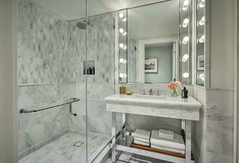 스탠다드 룸 킹사이즈 침대, Pendry West Hollywood