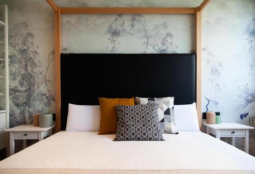 اتاق پرمیوم, Welldone Sierpes Boutique