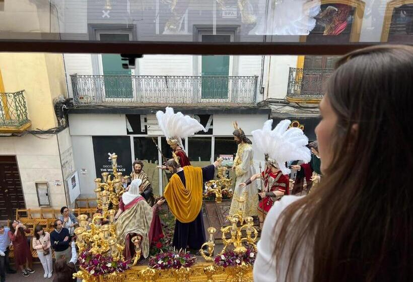 سوئیت با تخت بزرگ, Welldone Sierpes Boutique