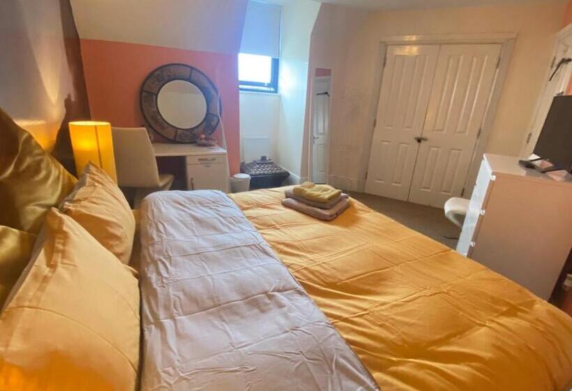 Номер Economy, Upton Country Park Guest House