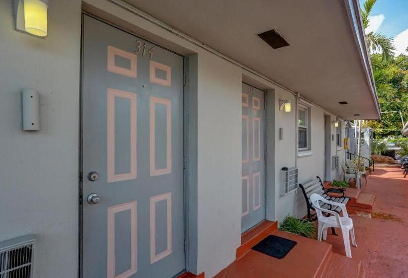 إستوديو قياسى, Richard S Motel Extended Stay