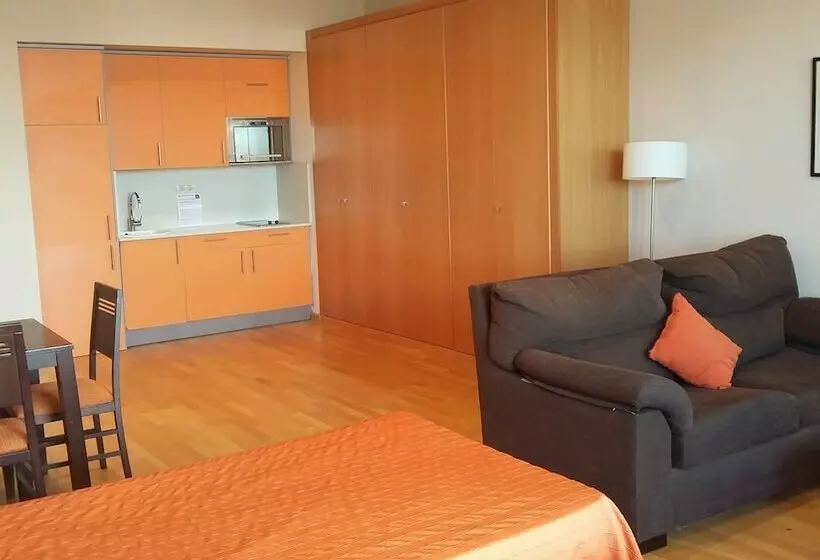 استودیو خانوادگی, Aparthotel Wellness