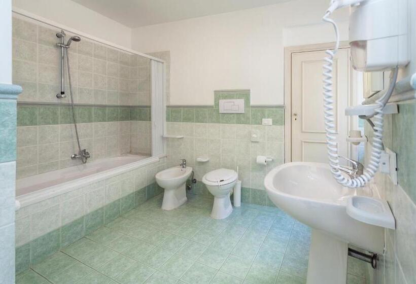 三人经典房间, B&b Al Piazza Marina