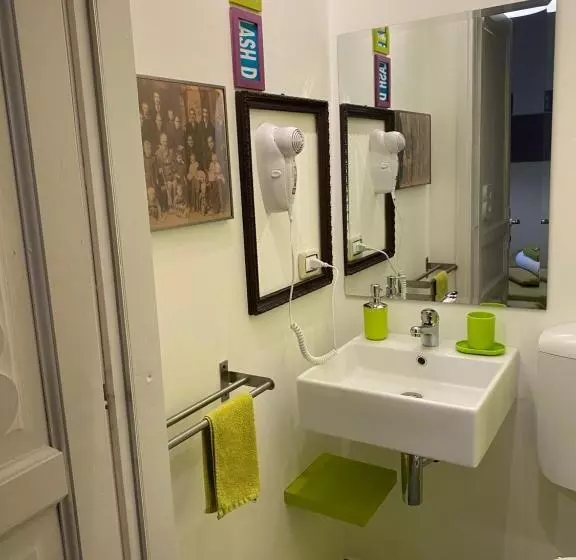 Economy-huone, B&b Binot