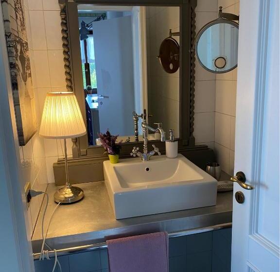 غرفة قياسية مزوَّدة بتراس, B&b Binot