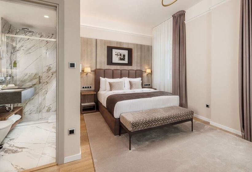 标准间, Anna Grand