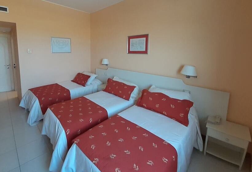 חדר סטנדרט לשלושה, Barion Hotel & Congressi