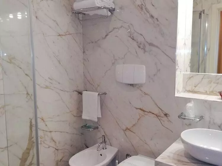 اتاق راحتی, Barion Hotel & Congressi