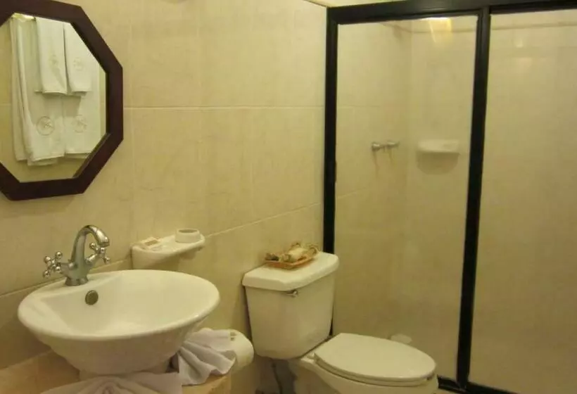اتاق سوپریور چهار تخته, Castelmar
