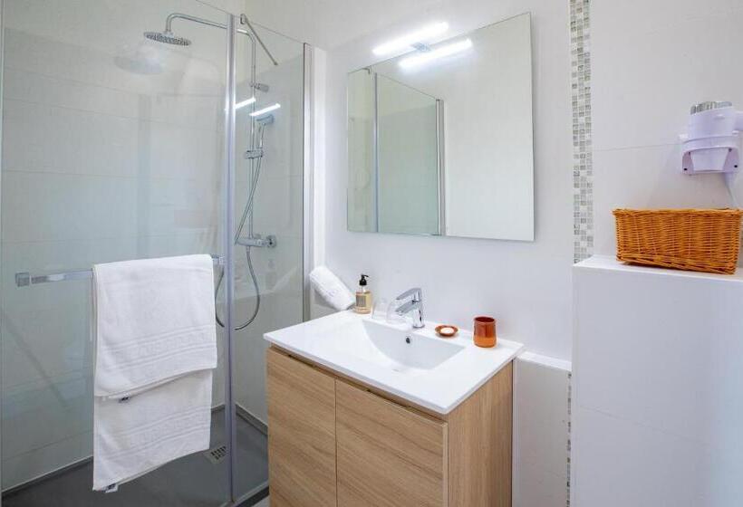 Номер Стандарт, Hostellerie Du Parc