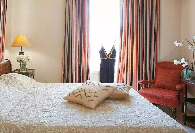 سوئیت اجرایی با چشم‌انداز باغ, Grecotel Larissa Imperial