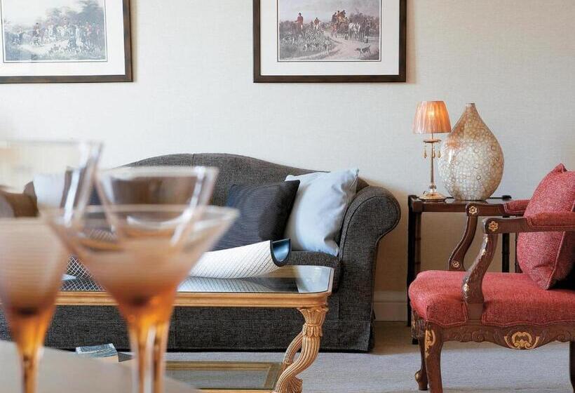 جناح إدارى مطلّ علي الحديقة, Grecotel Larissa Imperial