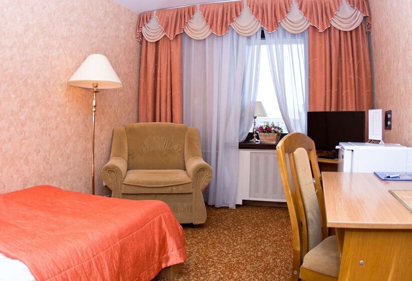 חדר סטנדרט יחיד, Luchesa