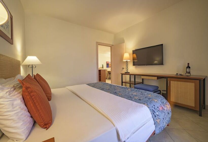 اتاق لوکس, Marina Plaza Hotel Tala Bay