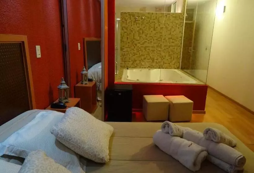 Standaardkamer met Jacuzzi, Necof