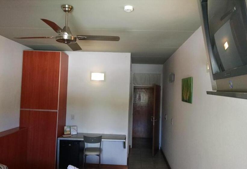 Номер Стандарт Трехместный, Necof