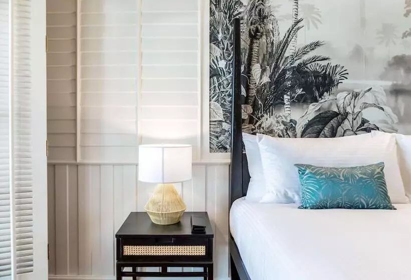 プールの見えるスーペリアルーム, Outrigger Koh Samui Beach Resort