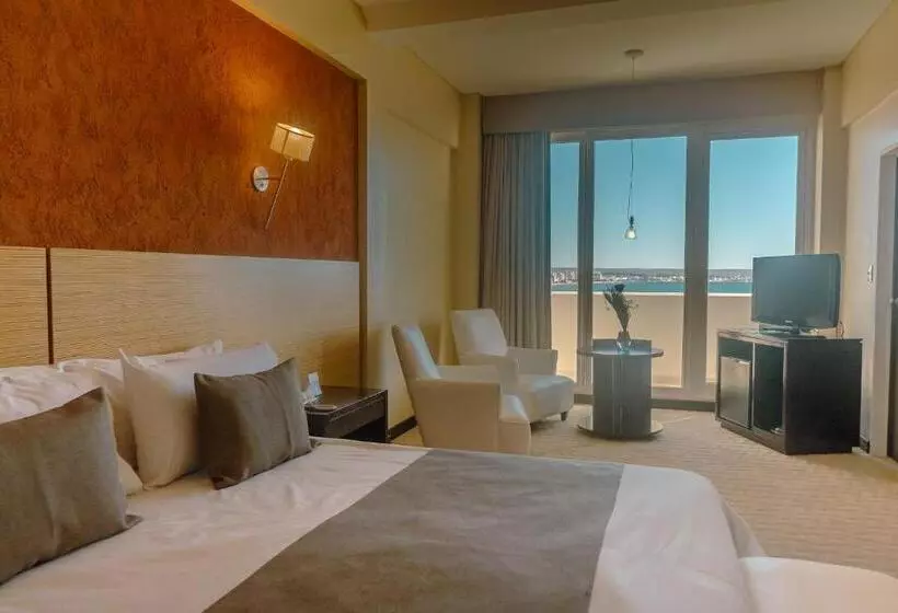اتاق استاندارد یک نفره, Rayentray Grand