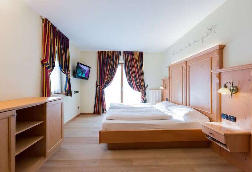 غرفة سوبيريور, Touring