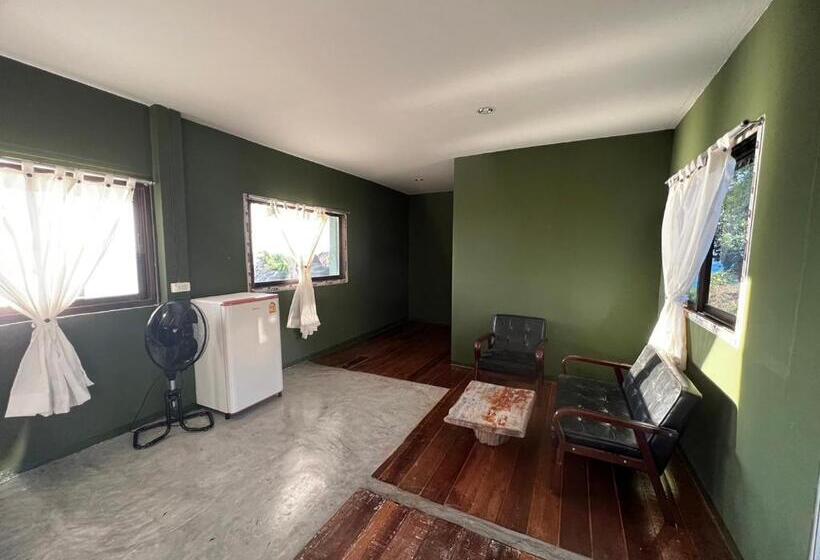 سوییت با چشمانداز دریا, Char Bungalows