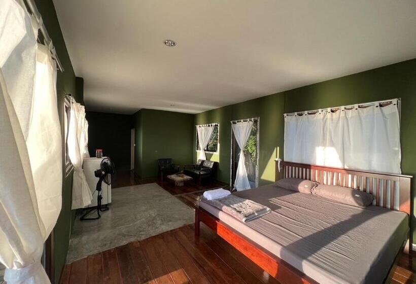 سوییت با چشمانداز دریا, Char Bungalows