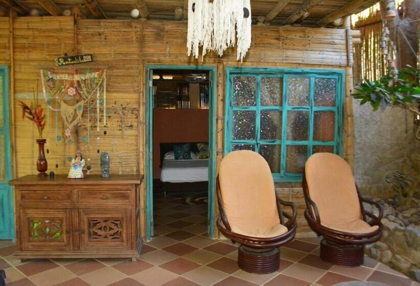 اتاق استاندارد, Jui Chi Mama