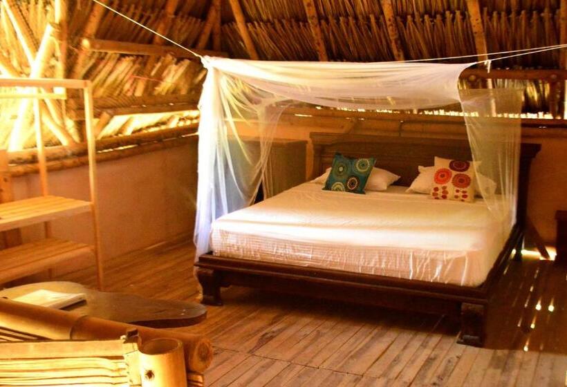 اتاق لوکس سه تخته, Jui Chi Mama