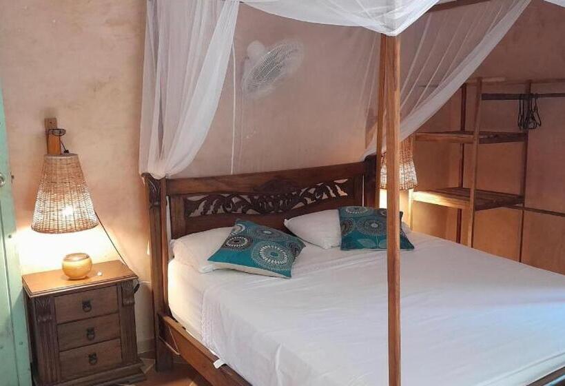 اتاق استاندارد با بالکن, Jui Chi Mama