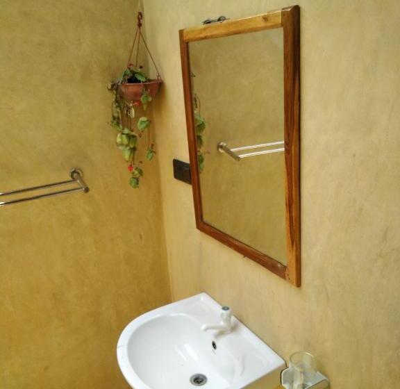 חדר סטנדרט עם מרפסת, Margarita Kitesurfing School Sri Lanka