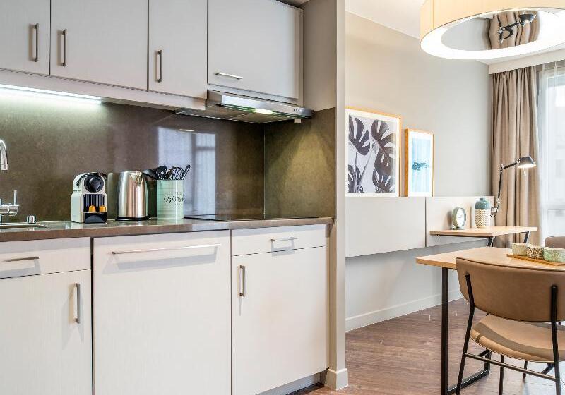 标准工作室, Aparthotel Adagio Paris Suresnes Longchamp